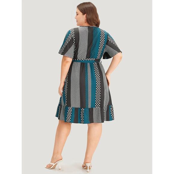 Large 12 BloomChic Wrap Dress Polka Dot Stripe Print Belted with Pockets - Picture 2 of 5